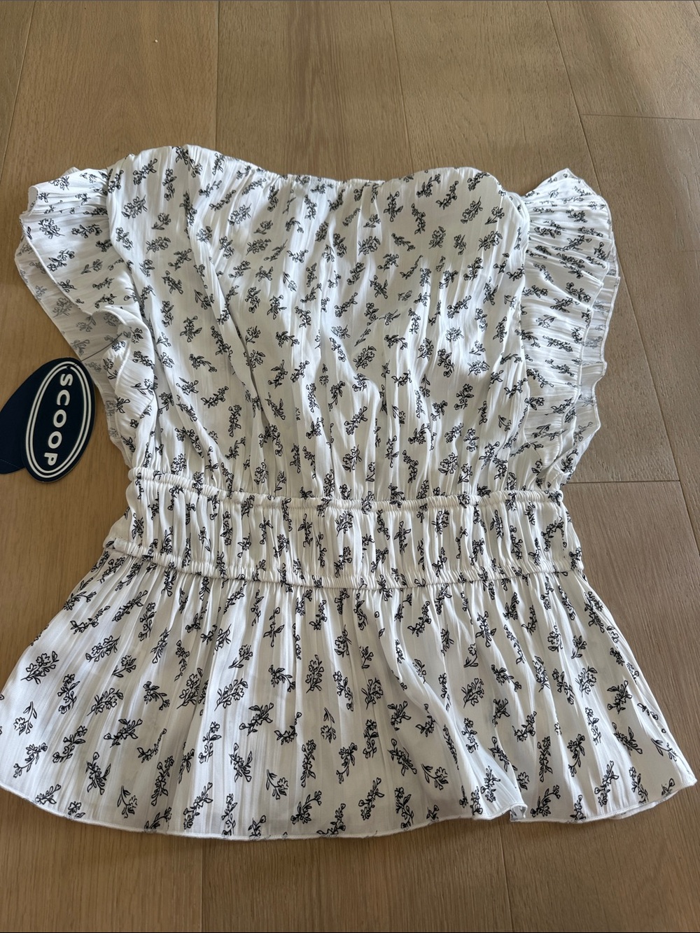 Scoop v Neck Ruffle Blouse nwt XS - Picture 6 of 6